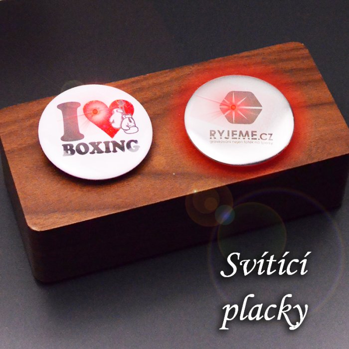 3 kusy Placky kovové svítící 5cm s vlastním potiskem